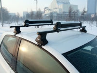 Багажник на крышу Thule SquareBar EVO сталь для SUZUKI Alto  (09-14) хетчбек 5d  за дверной проем